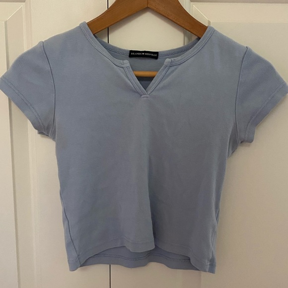 Brandy Melville Baby Blue Short Sleeve Crop Top - Picture 10 of 10